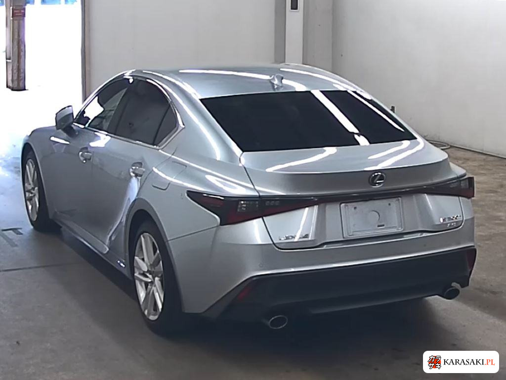 2022 Lexus Is 4D 4WD IS300H 2