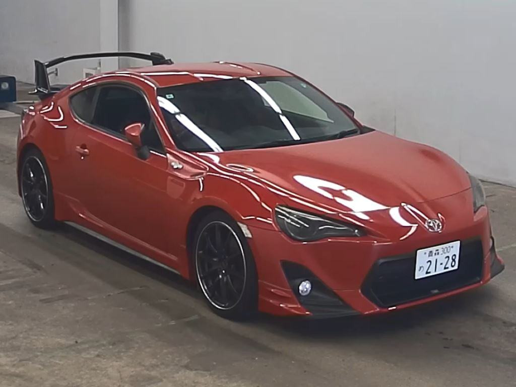Toyota 86 2012 z aukcji japońskiej