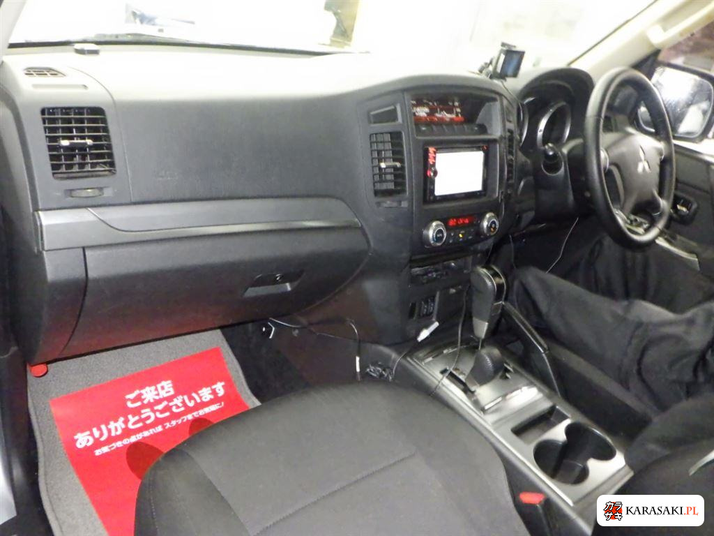 Mitsubishi Pajero 2013 z aukcji japońskiej