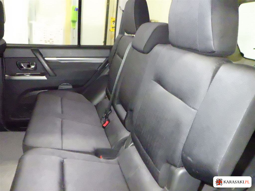 Mitsubishi Pajero 2013 z aukcji japońskiej