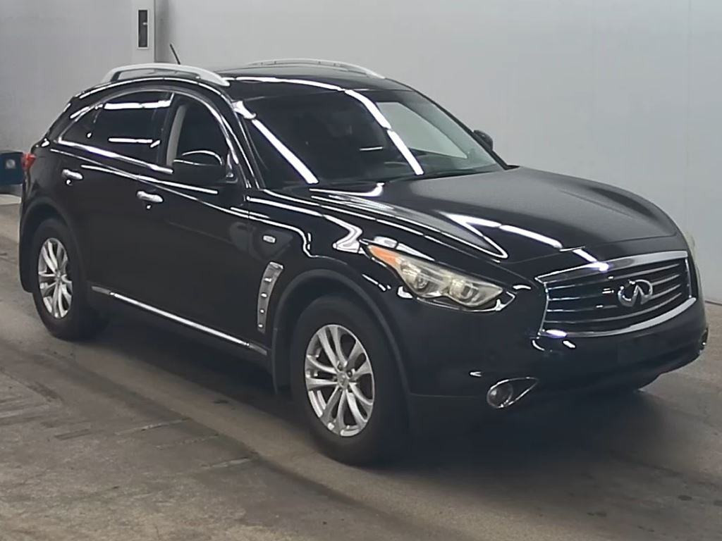 Infiniti FX35 2012 z aukcji japońskiej