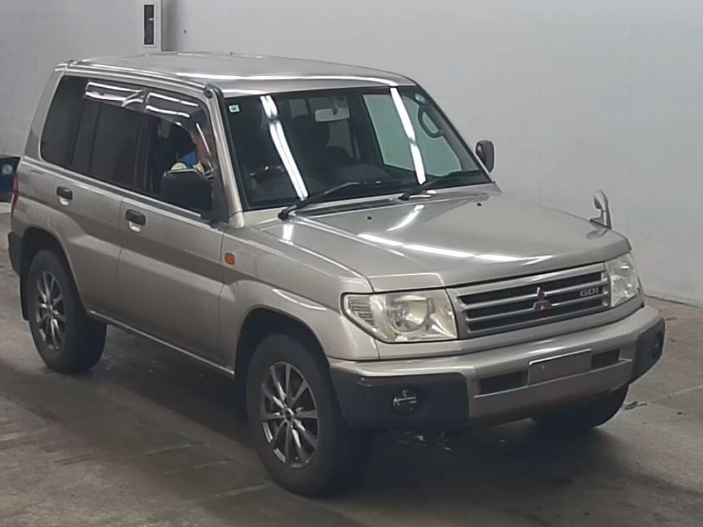 Mitsubishi Pajero Io 1999 z aukcji japońskiej