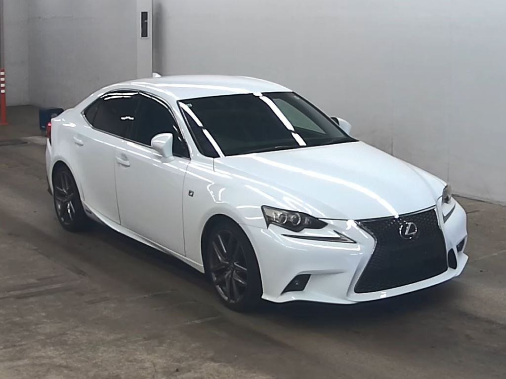 Lexus Is 2013 z aukcji japońskiej