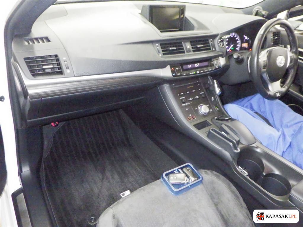 2011 Lexus CT CT200H F Sport 5