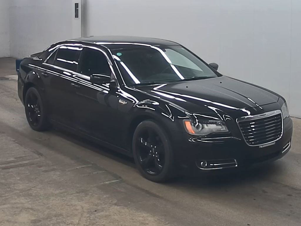 Chrysler 300 2013 z aukcji japońskiej