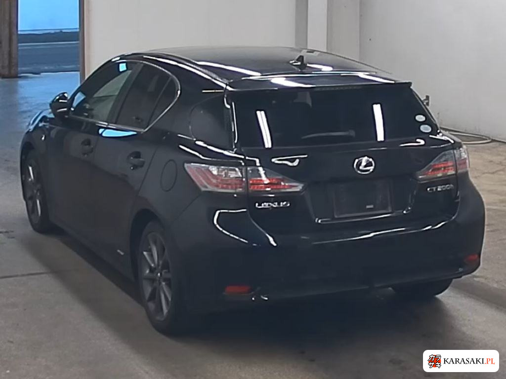 2011 Lexus CT CT200H Version L 2