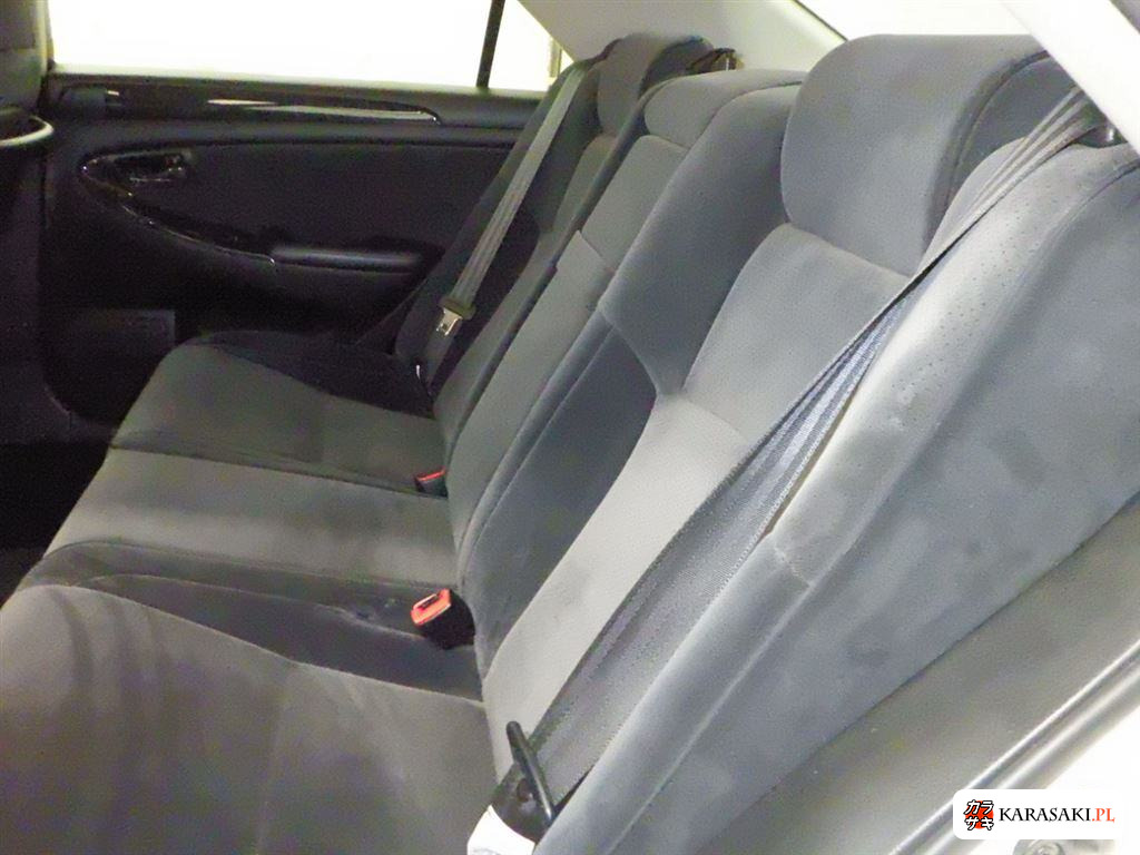 Toyota Crown 2005 z aukcji japońskiej