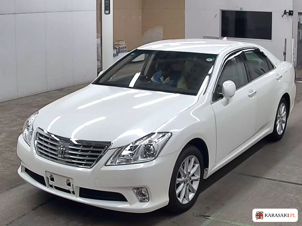 Toyota Crown 2010 z aukcji japońskiej