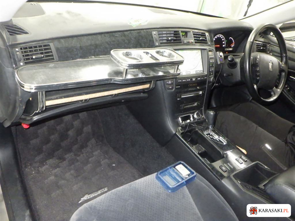 Toyota Crown 2006 z aukcji japońskiej