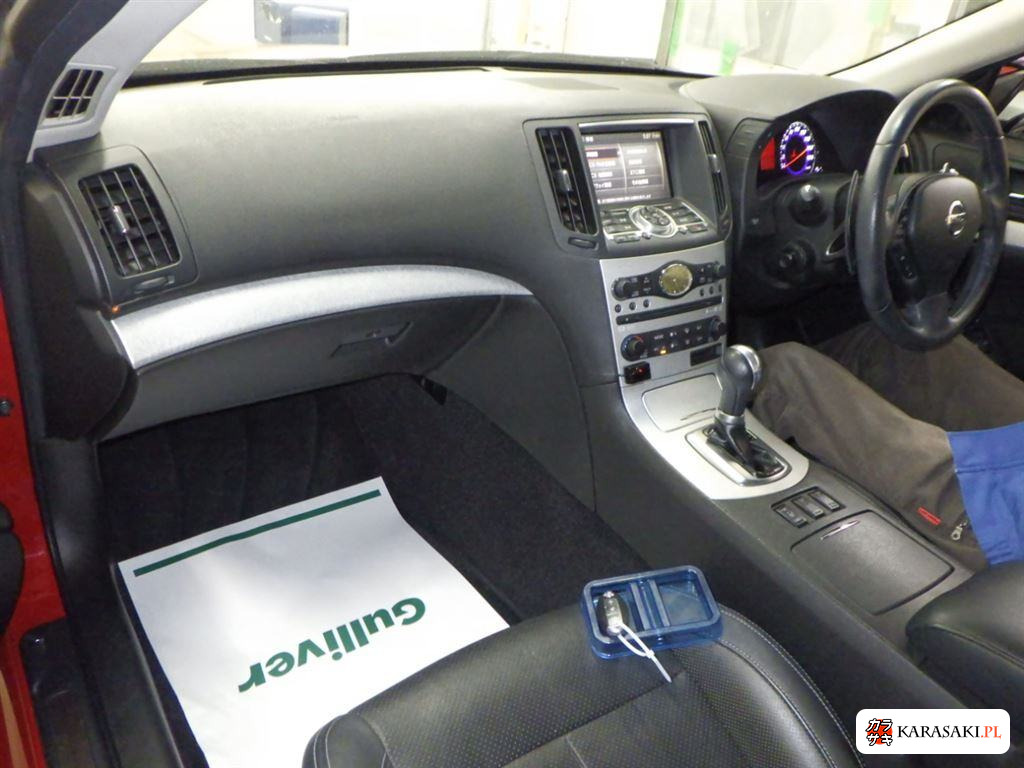 Nissan Skyline 2007 z aukcji japońskiej