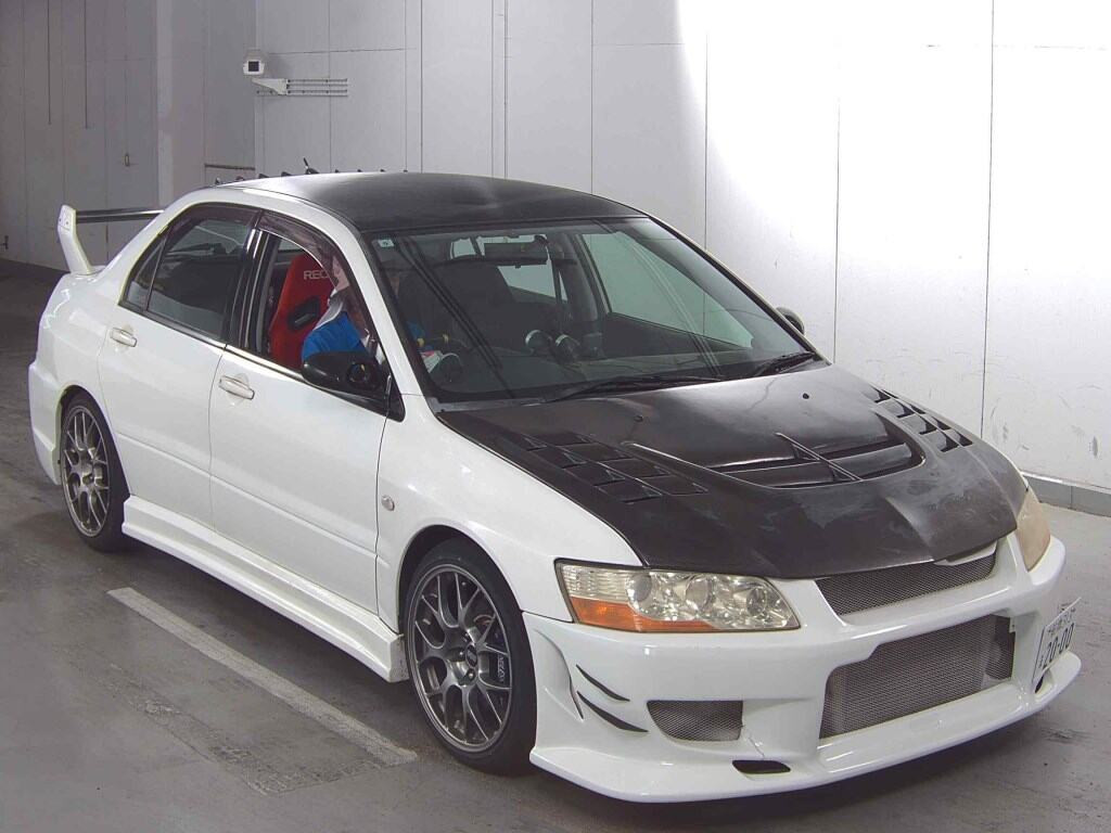 Mitsubishi Lancer 2001 z aukcji japońskiej