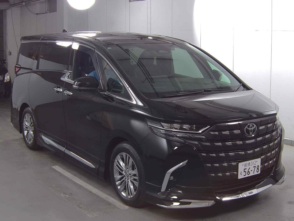 Toyota Alphard 2026 z aukcji japońskiej