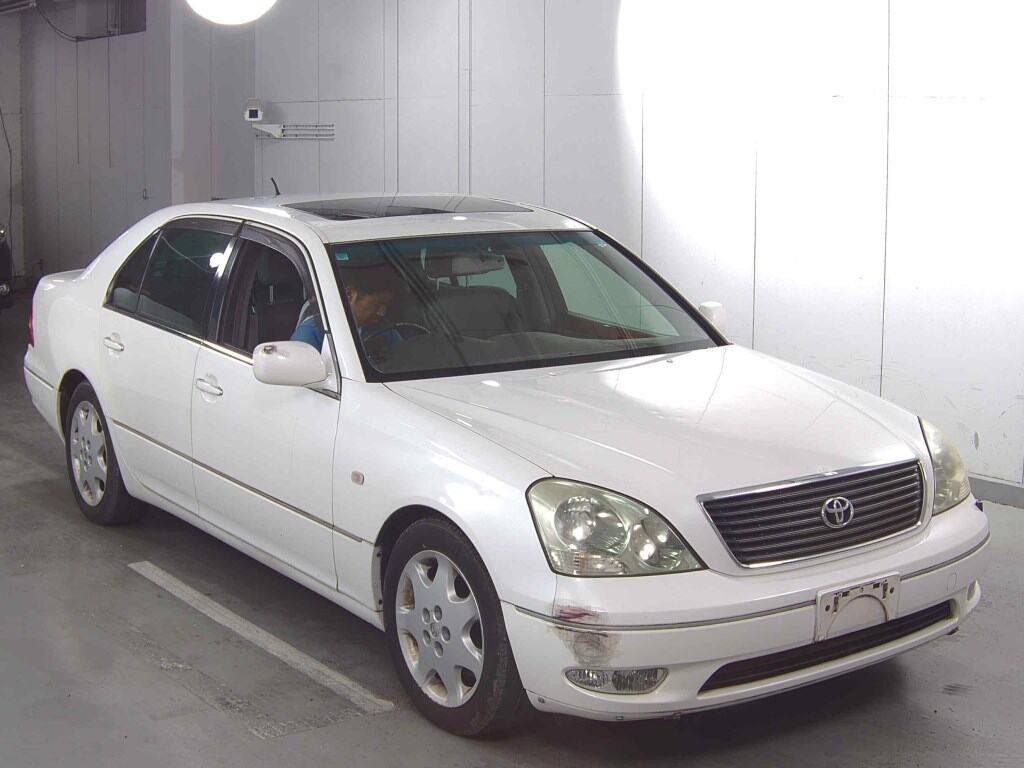 Toyota Celsior 2000 z aukcji japońskiej