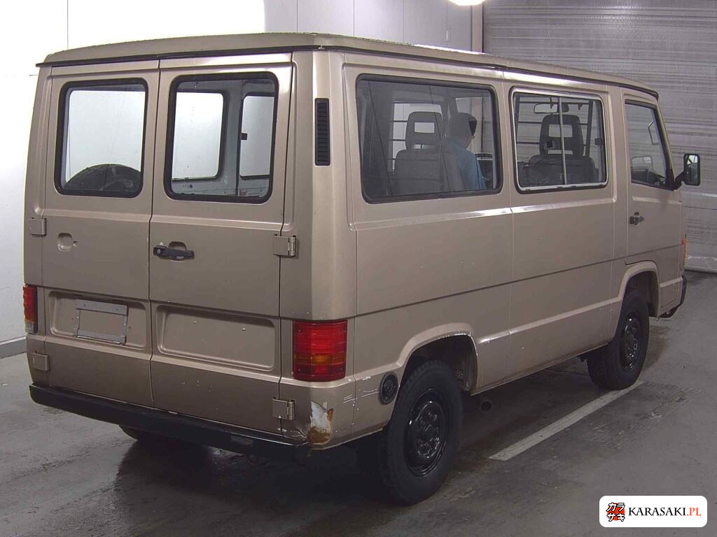 1995 Mercedes-Benz Transporter 4D 4