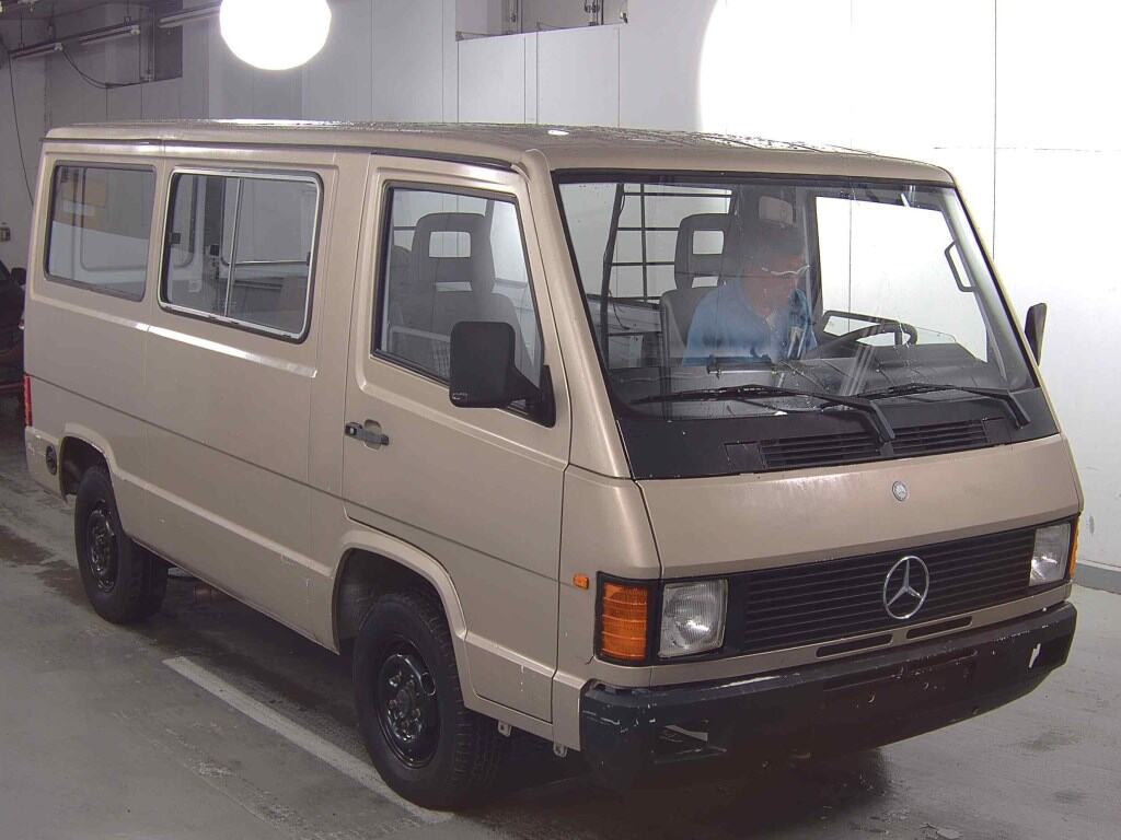 Mercedes-Benz Transporter 1995 z aukcji japońskiej