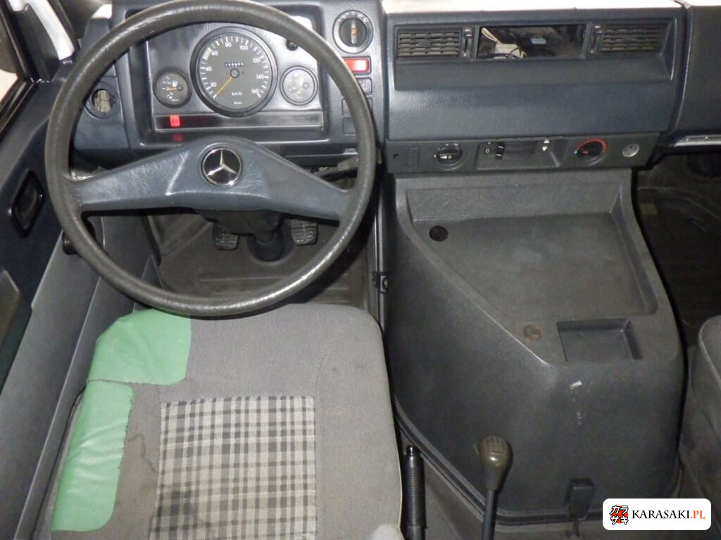 1995 Mercedes-Benz Transporter 4D 5