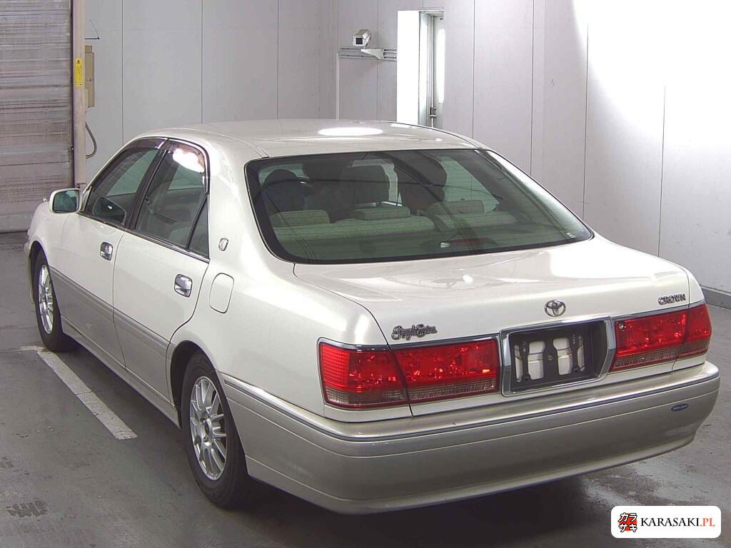 Toyota Crown 2003 z aukcji japońskiej