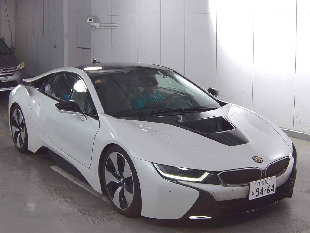 BMW I8 2015 z aukcji japońskiej