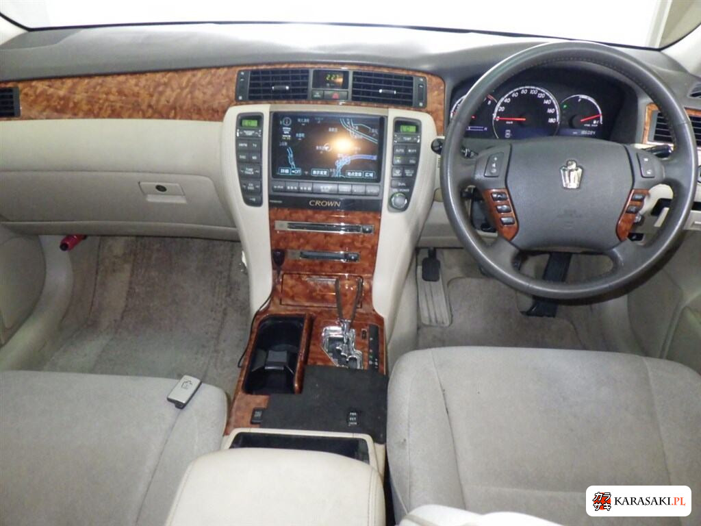 Toyota Crown 2006 z aukcji japońskiej