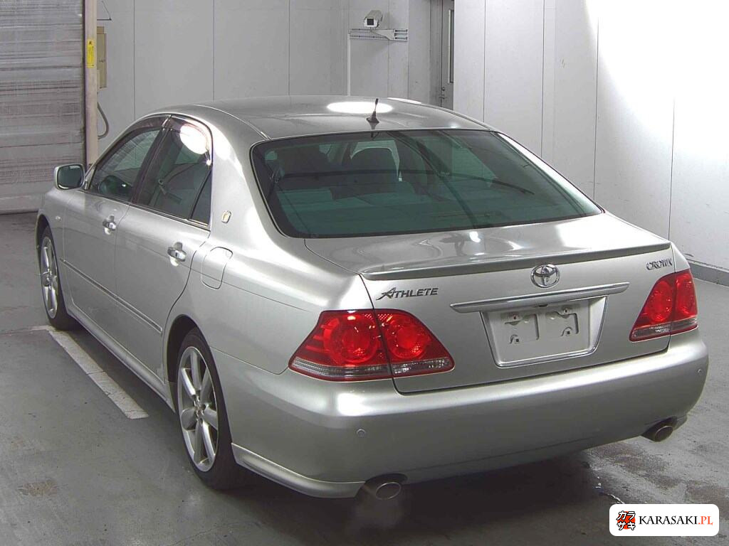Toyota Crown 2004 z aukcji japońskiej