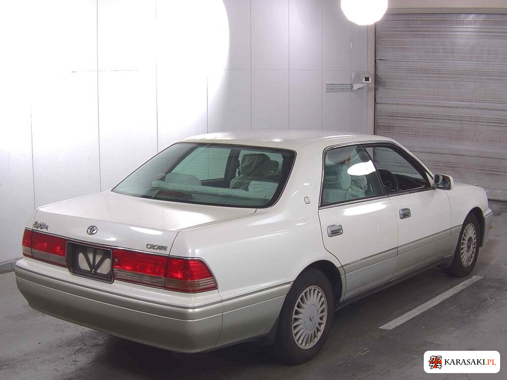 Toyota Crown 1999 z aukcji japońskiej