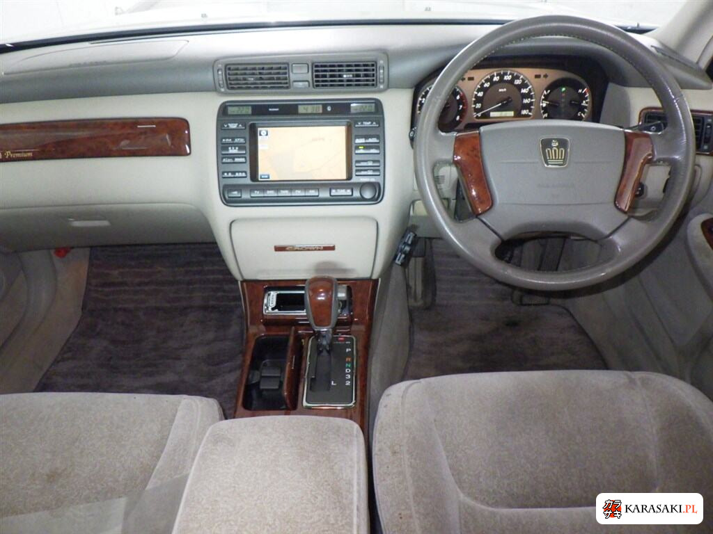 Toyota Crown 2003 z aukcji japońskiej