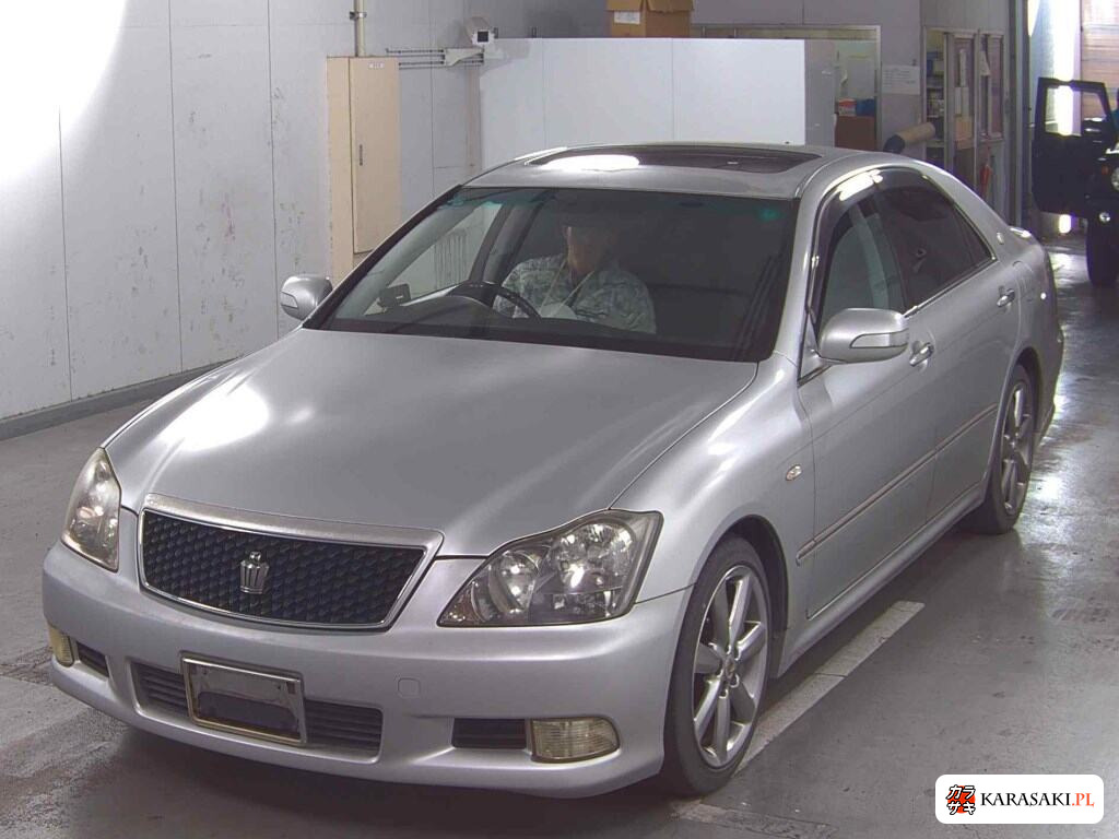 Toyota Crown 2005 z aukcji japońskiej