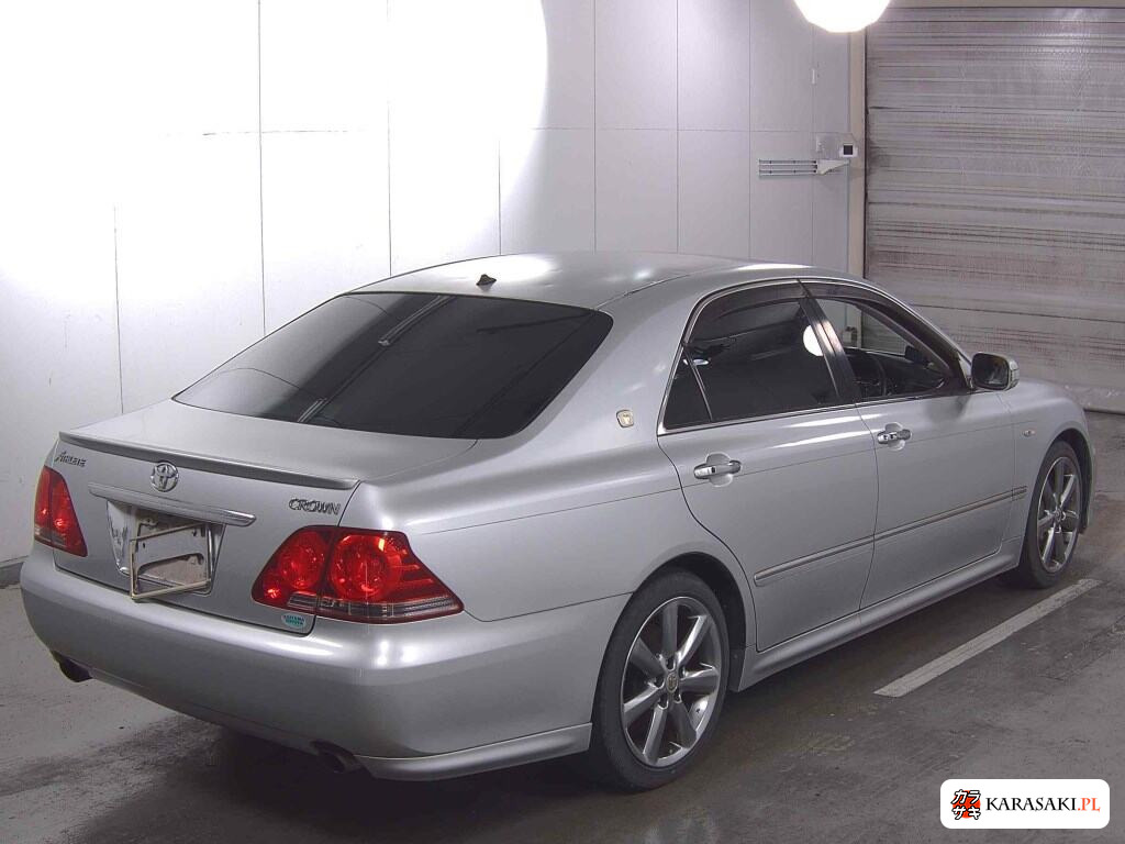 Toyota Crown 2005 z aukcji japońskiej