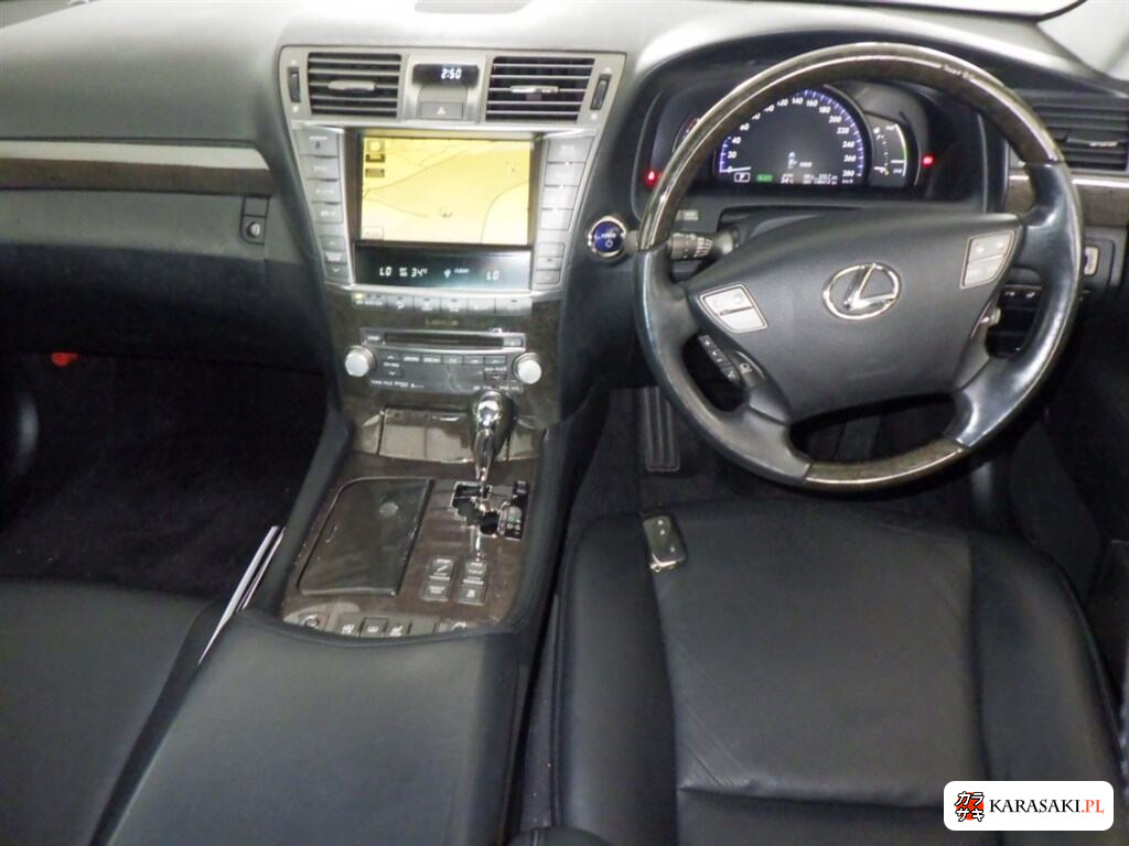 Lexus LS 2010 z aukcji japońskiej
