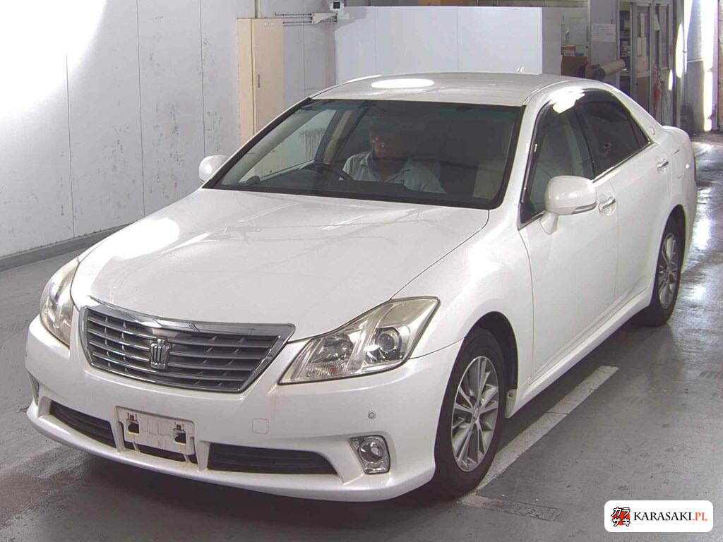 Toyota Crown 2010 z aukcji japońskiej
