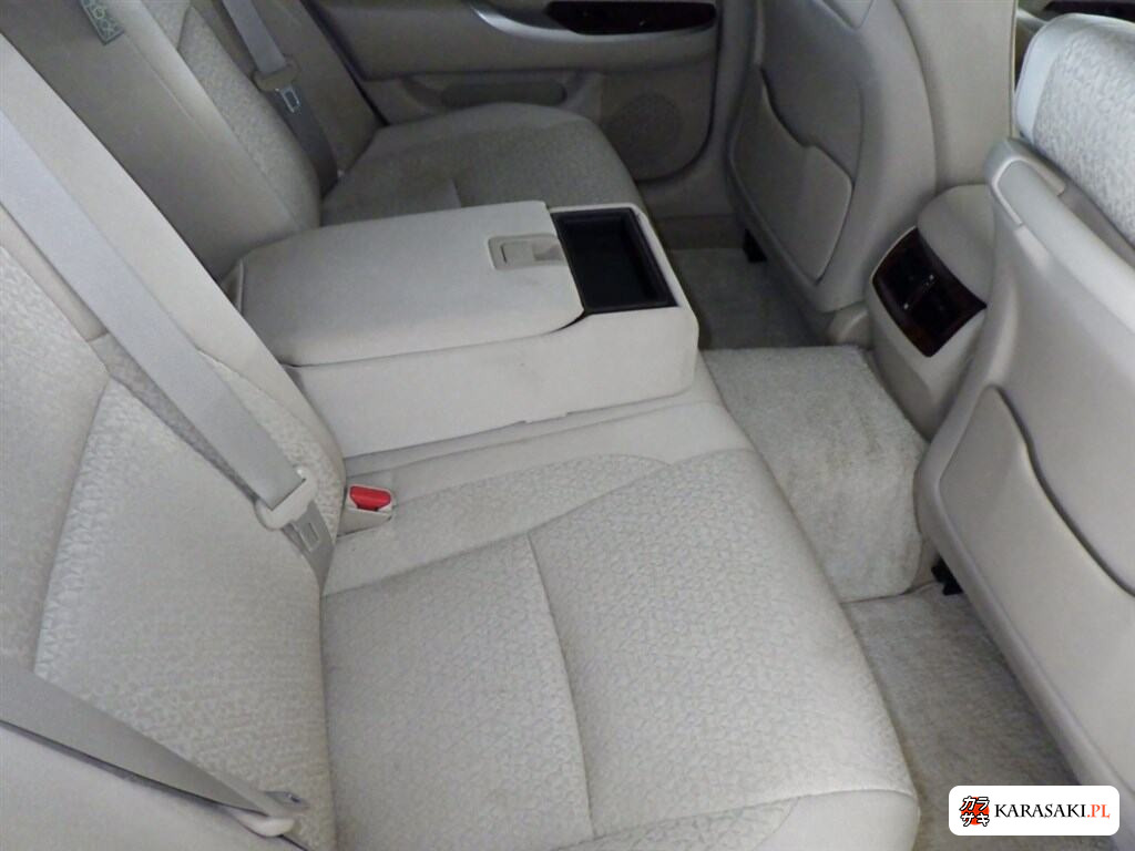 Toyota Crown 2010 z aukcji japońskiej