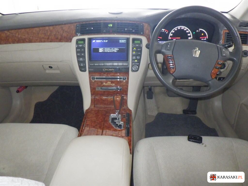 Toyota Crown 2005 z aukcji japońskiej