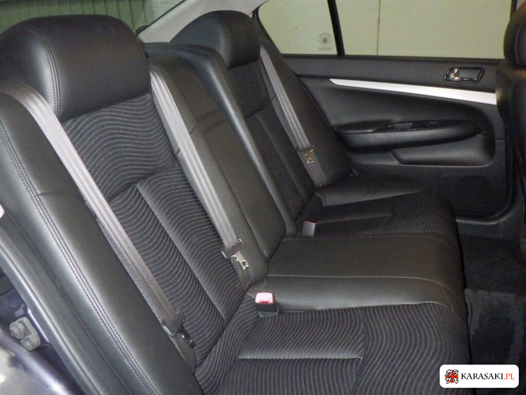 Nissan Skyline 2007 z aukcji japońskiej