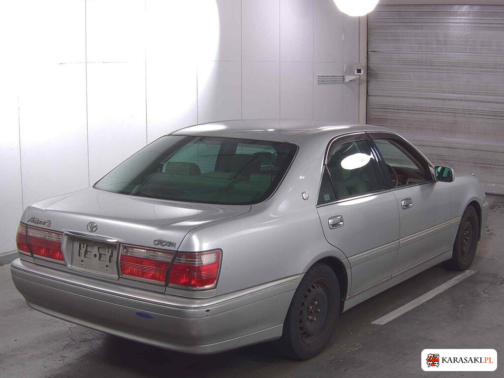 Toyota Crown 2000 z aukcji japońskiej