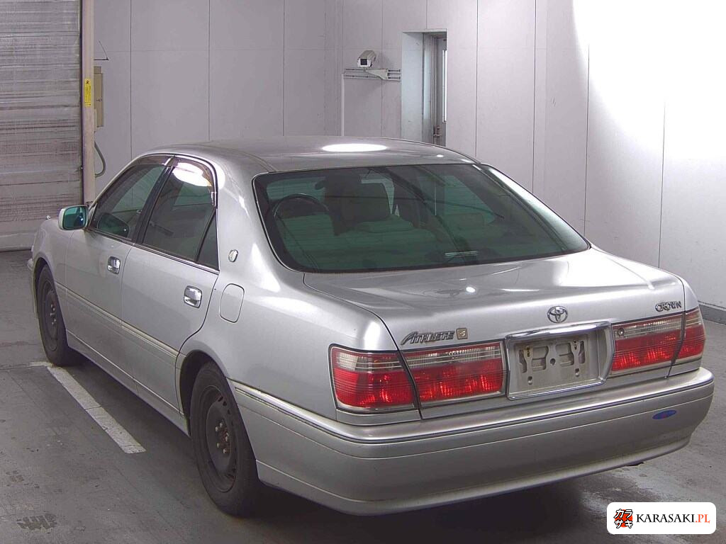 Toyota Crown 2000 z aukcji japońskiej