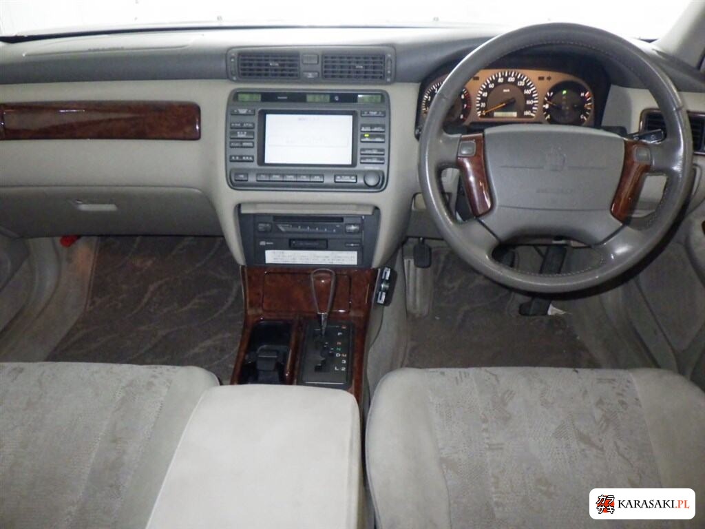 Toyota Crown 2000 z aukcji japońskiej