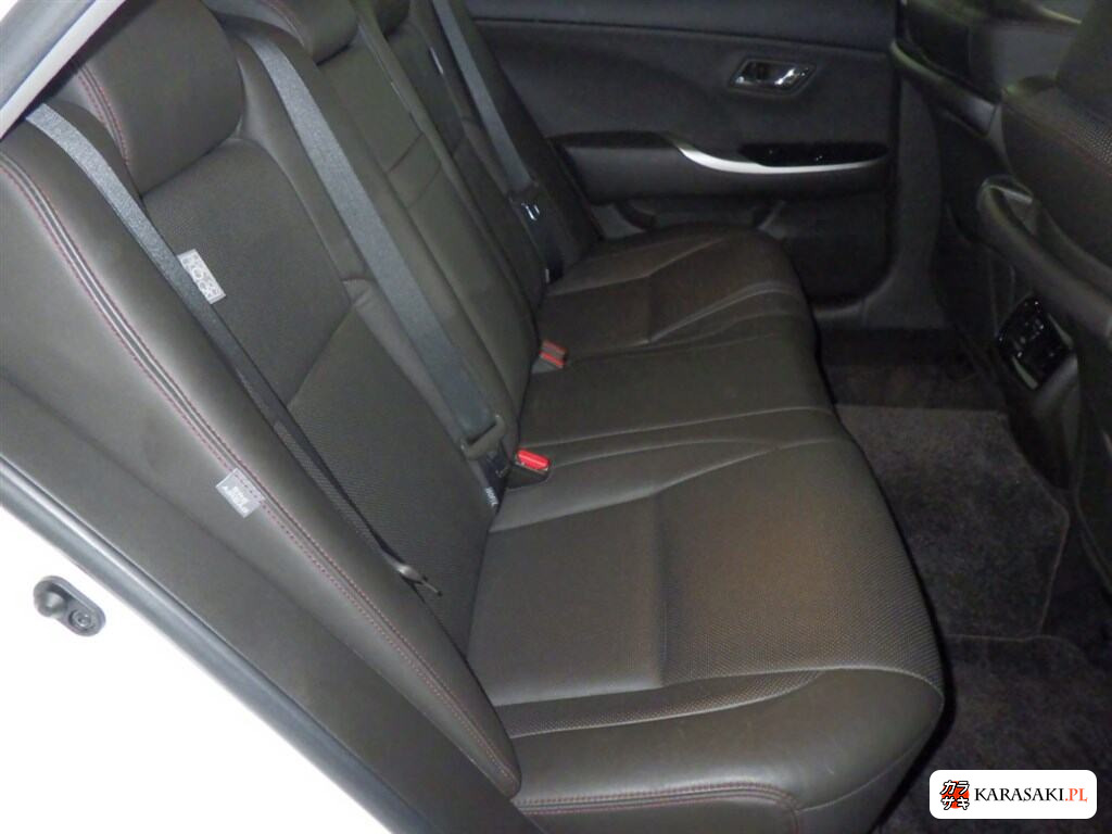 Toyota Crown 2012 z aukcji japońskiej