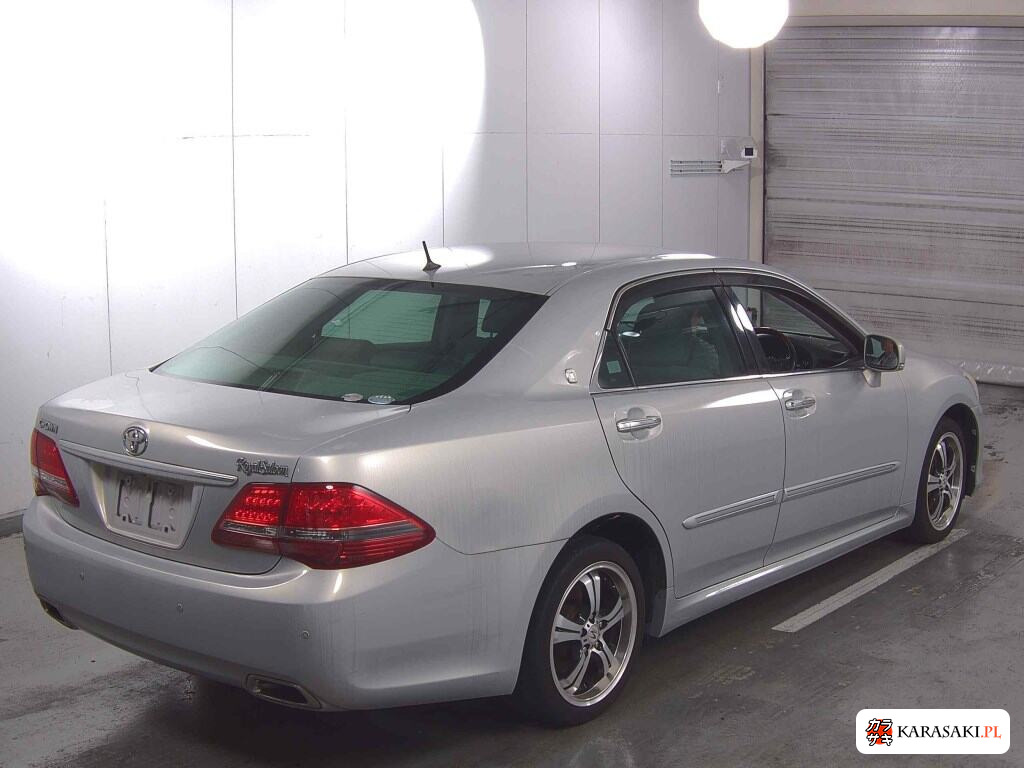 Toyota Crown 2009 z aukcji japońskiej