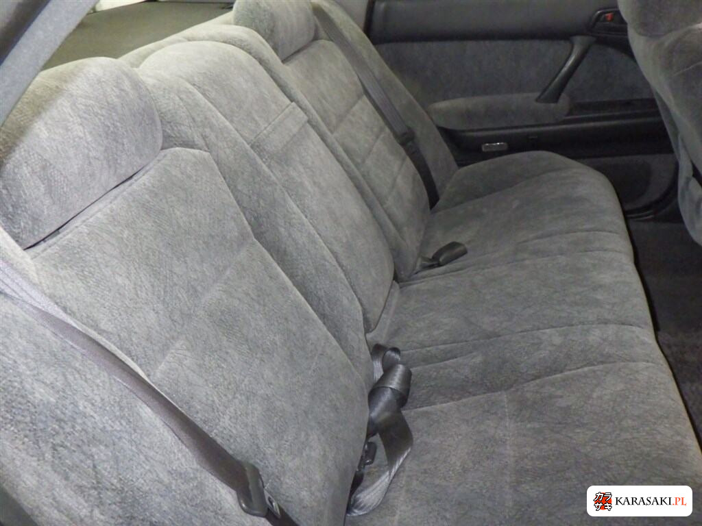 Toyota Crown 1995 z aukcji japońskiej