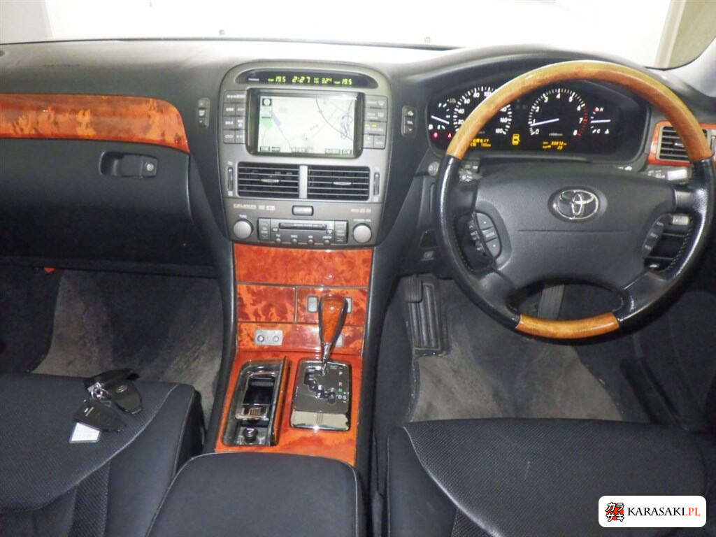 Toyota Celsior 2005 z aukcji japońskiej