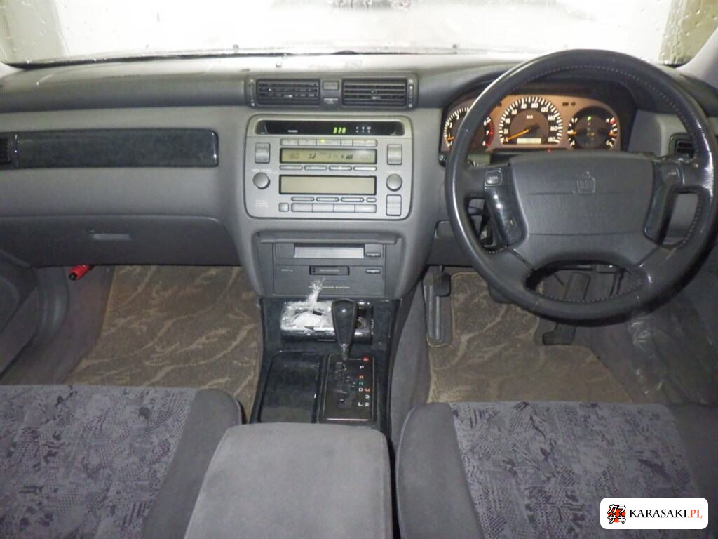 Toyota Crown Estate 2000 z aukcji japońskiej