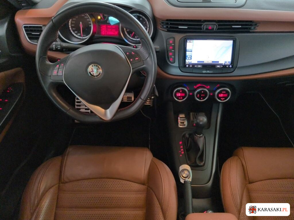 2015 Alfa Romeo Giulietta 5D 5