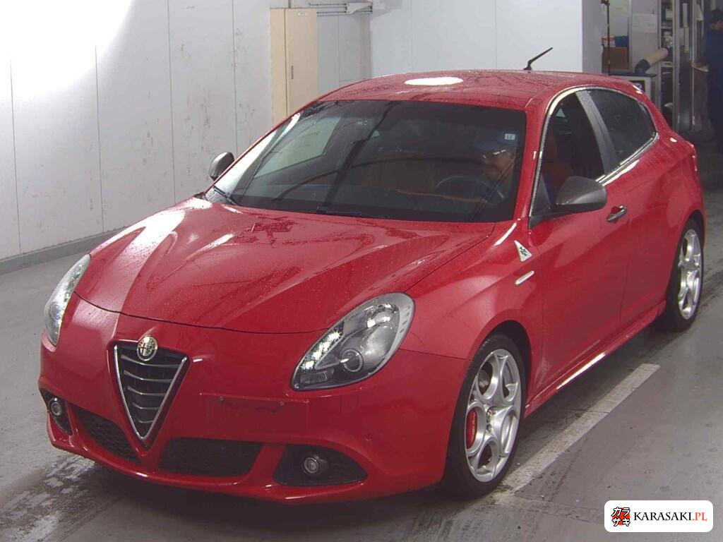 2015 Alfa Romeo Giulietta 5D 3