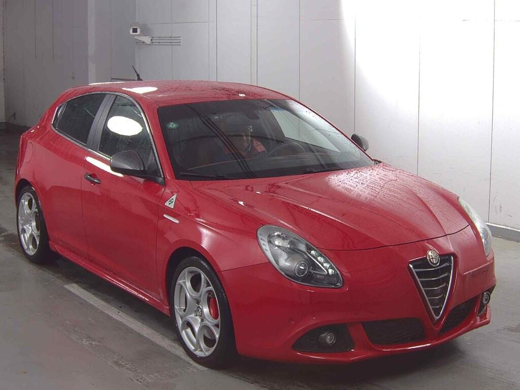 Alfa Romeo Giulietta 2015 z aukcji japońskiej