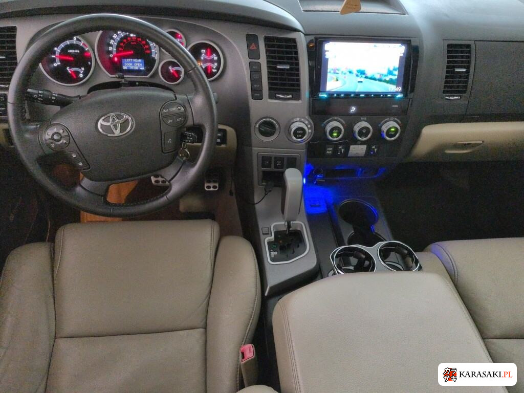 2011 America Toyota Sequoia 5D 4WD Limited 5