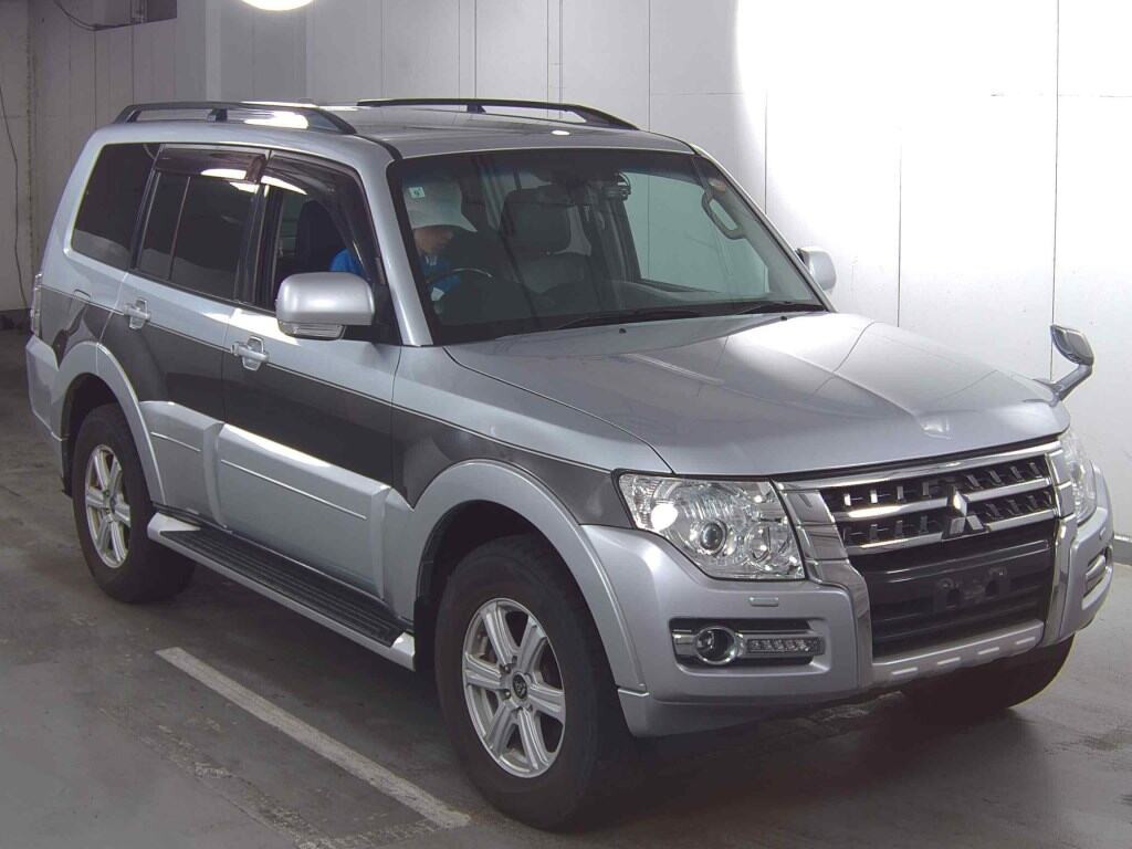 Mitsubishi Pajero 2017 z aukcji japońskiej