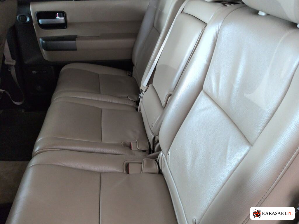 2011 America Toyota Sequoia 5D 4WD Limited 6