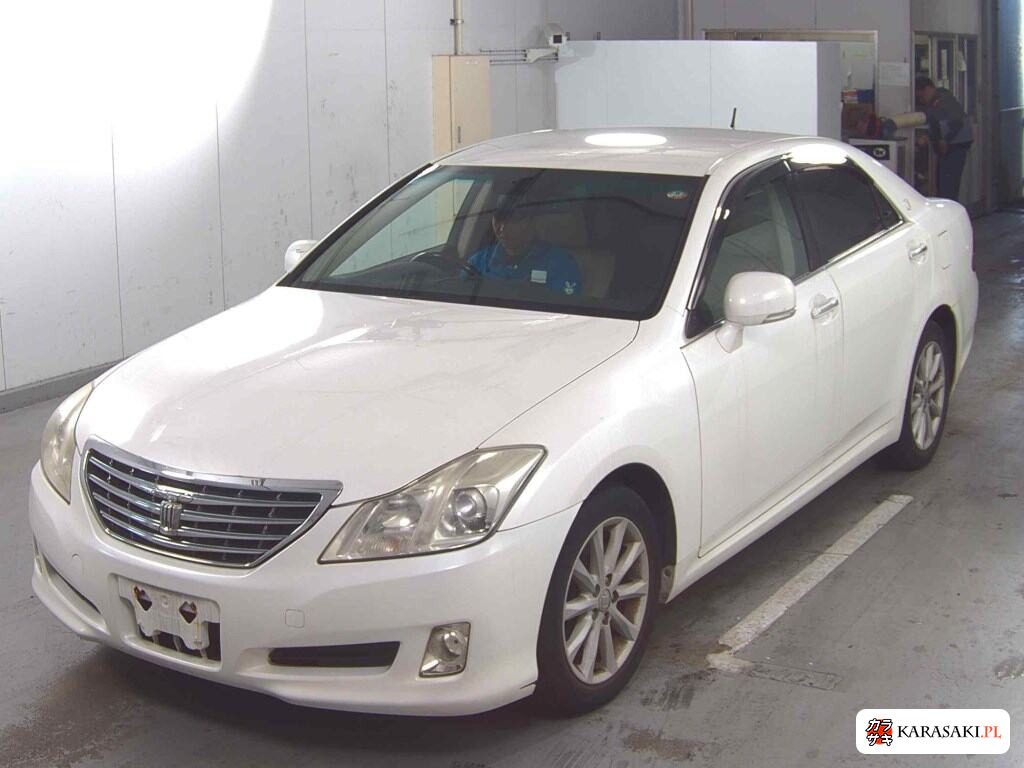 Toyota Crown 2008 z aukcji japońskiej