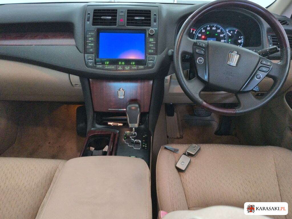 Toyota Crown 2008 z aukcji japońskiej