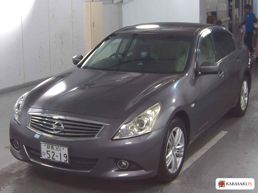 Nissan Skyline 2012 z aukcji japońskiej
